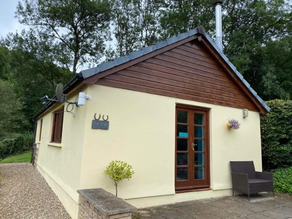 Ty Twt - Complete Holiday Home Llandysul Exteriör bild